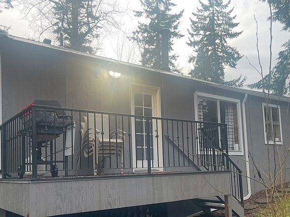 2nd image of 13617 Manor Way