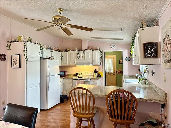 5th image of 5600 Shute Rd