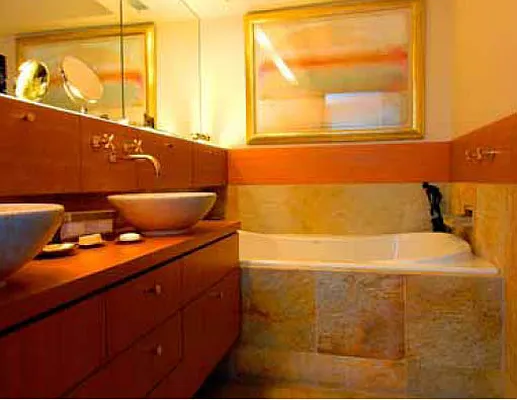 Sold by PAIP | media 10