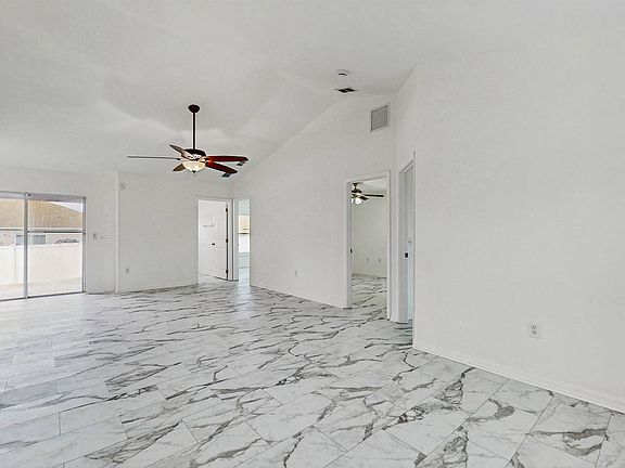 4th image of 438 Peace Ct