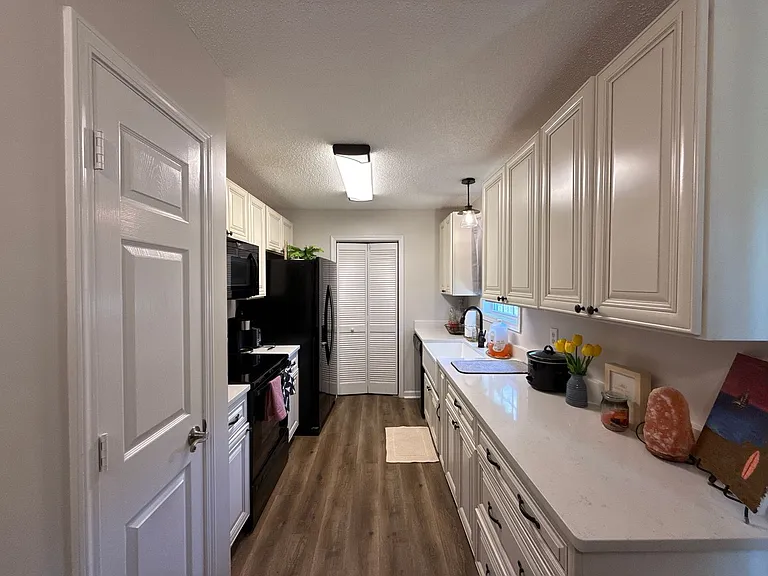 1653 Dawson Ct — Photo 6