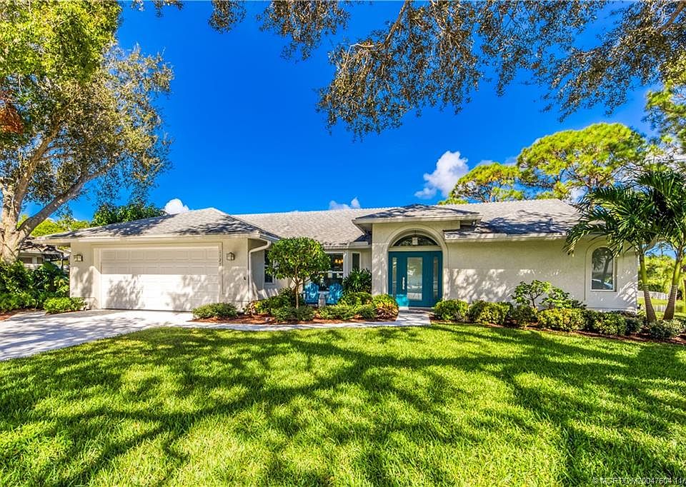1st image of 1127 SW Arrowhead Ct