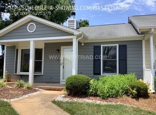 814 Guilford College Rd APT 127, Greensboro, NC 27409