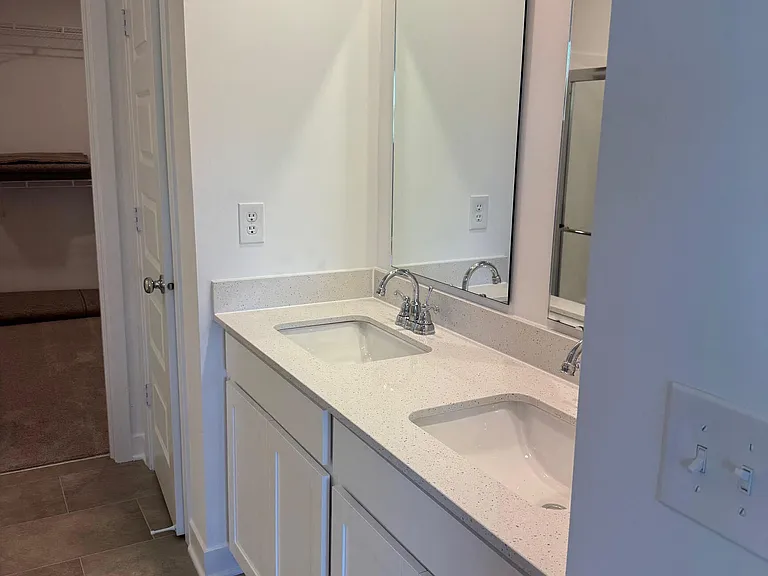 1059 Marston Ln — Photo 12