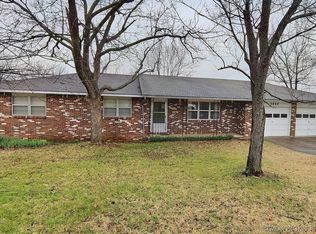 2002 White Ave, Tahlequah, OK 74464