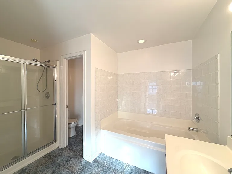 1129 Georgetown Way — Photo 11