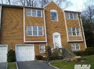 20 Herbhill Rd, Glen Cove, NY 11542