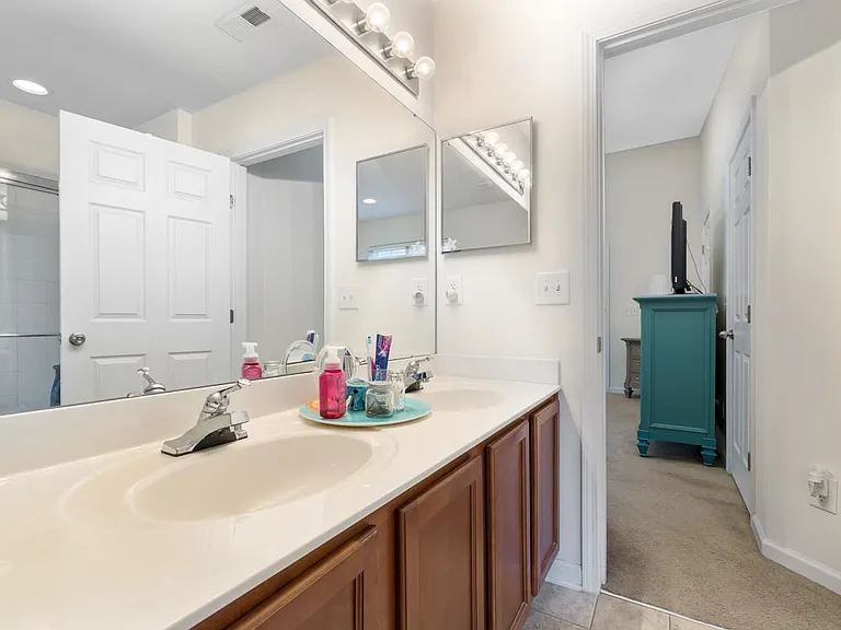 131 Wirks Worth Cir — Photo 18