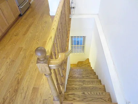 Rented by Link NY Realty | media 4