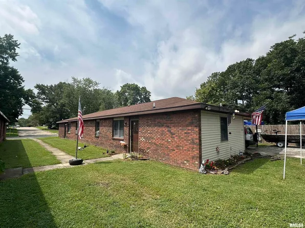 2202 Illinois Ave APT 3 & 4, Murphysboro, IL 62966