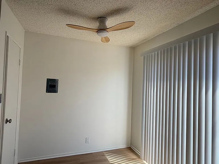 147 Sespe Ave — Photo 14