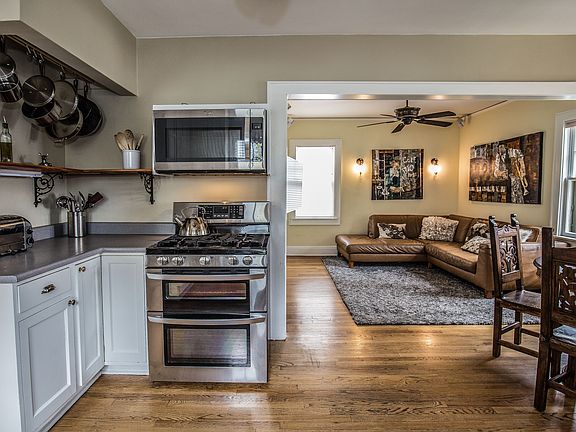 View kitchen to family room