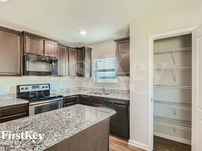14259 Chaps Dr — Photo 11