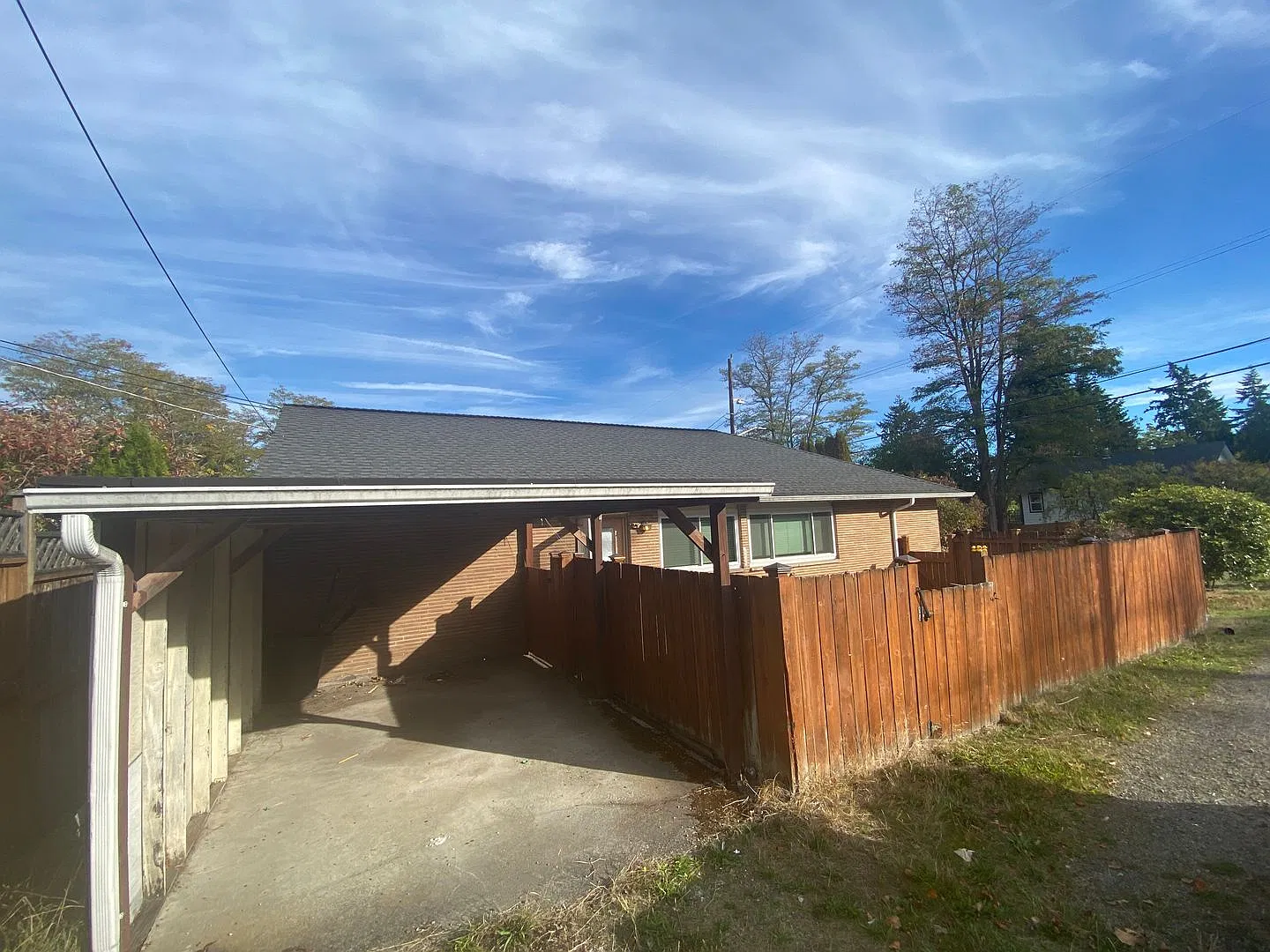 North Seattle Duplex: 2 Bed, 1 Bath with Attic Storage and Carport — Photo 2
