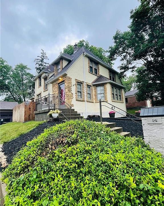 1st image of 121 Valleyview Dr
