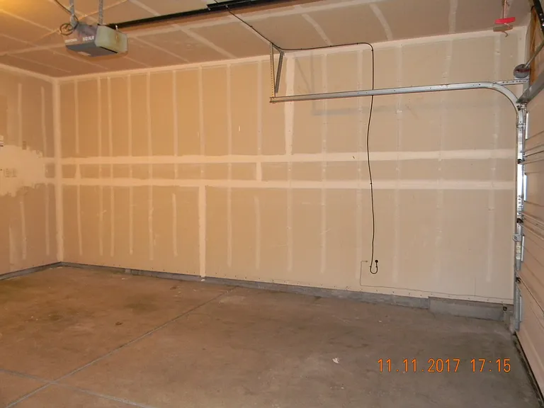 589 Alden Way — Photo 33