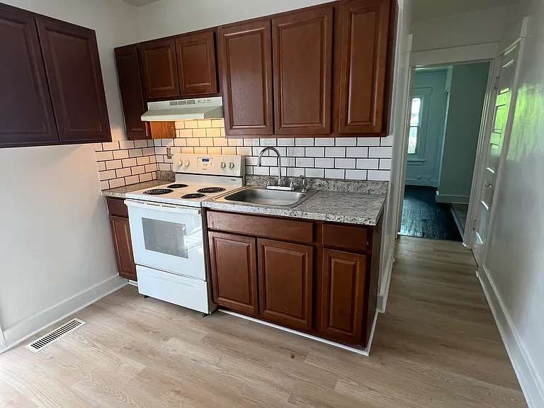 1227 Prospect Ave #1227 — Photo 2