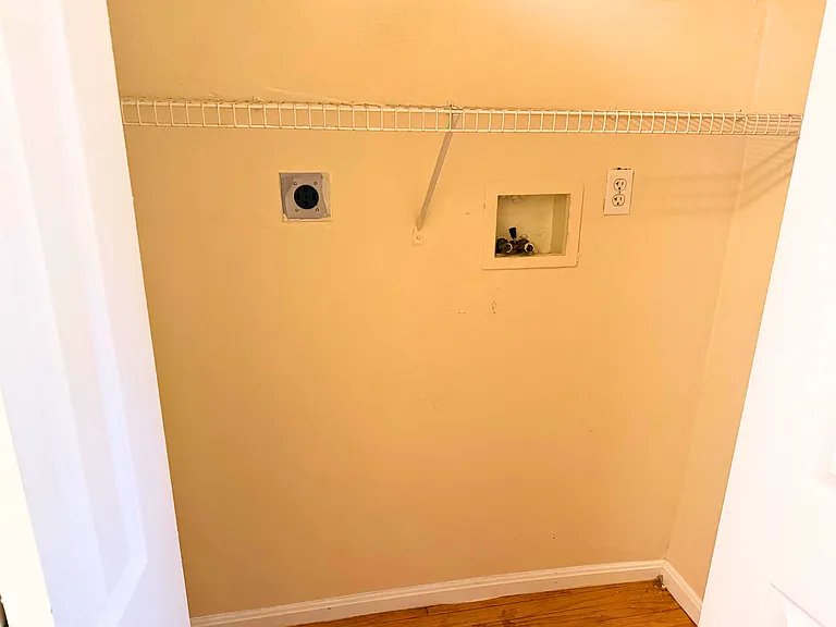 104-106 Calvary St #104R — Photo 12