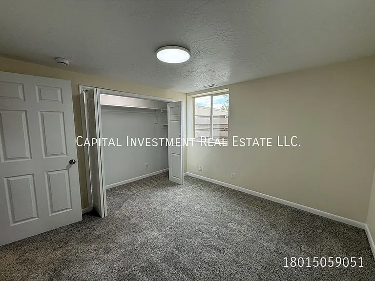 1047 E 5235 S — Photo 16