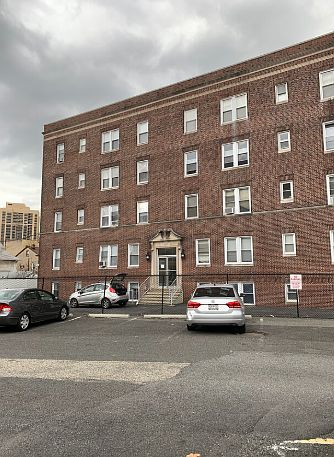 1st image of 255 Lafayette Ave APT 23