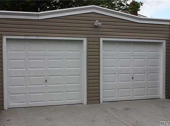 4th image of 4015 214th Pl APT 3