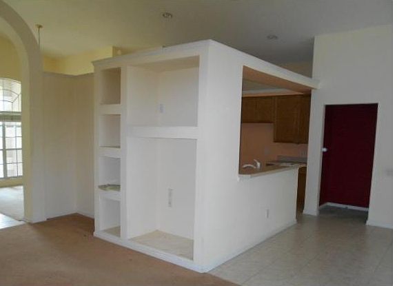 5th image of 2318 Blossomwood Dr