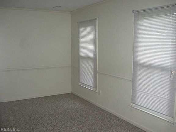 5th image of 104 Debbie Ln
