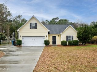 1438 Washington Acres Rd, Hampstead, NC 28443