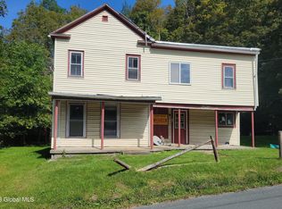 111 Green Hollow Rd, Berlin, NY 12022