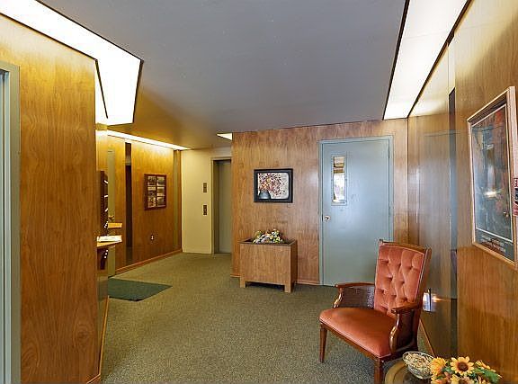 3rd image of 122 N Washington St APT 1E