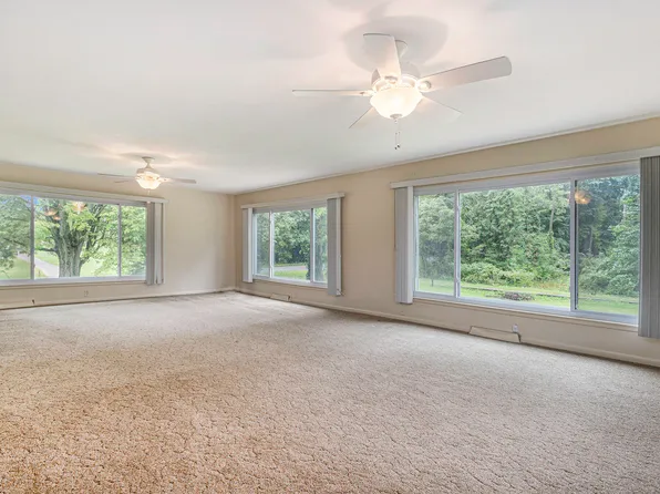 12696 Garr Rd, Buchanan, MI 49107