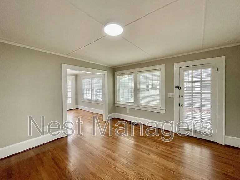 1312 Summitt Ave — Photo 15