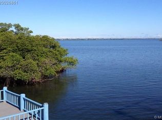 372 Nettles Blvd, Jensen Beach, FL 34957
