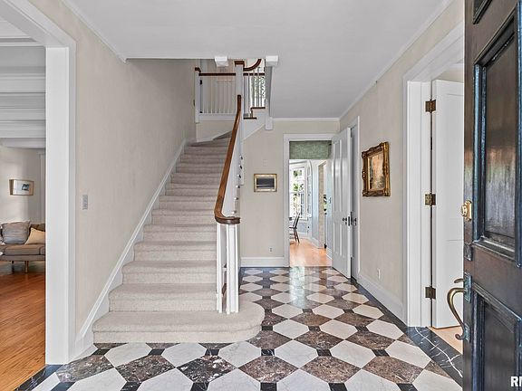 4th image of 1645 Ruth Pl