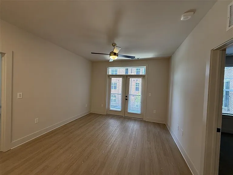 District on the Etowah Apartments — Photo 1360