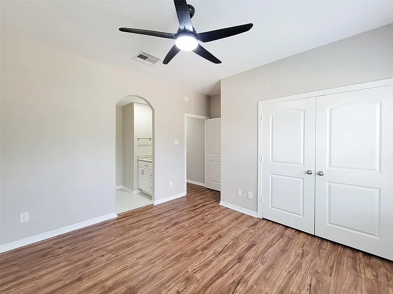 23111 Broad Springs Ct — Photo 37
