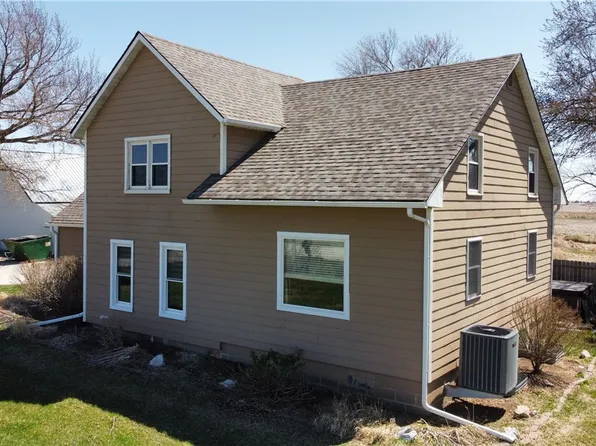 2532 170th St, Stuart, IA 50250