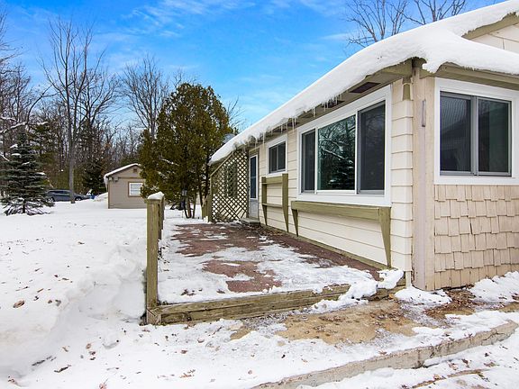 3rd image of 5075 Karlin Rd