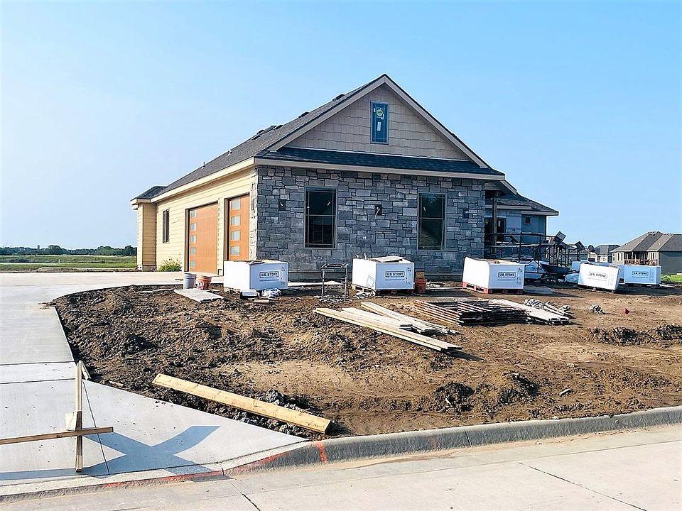2nd image of 1406 Shoreline Dr