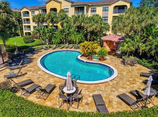 400 Uno Lago Dr APT 105, Juno Beach, FL 33408