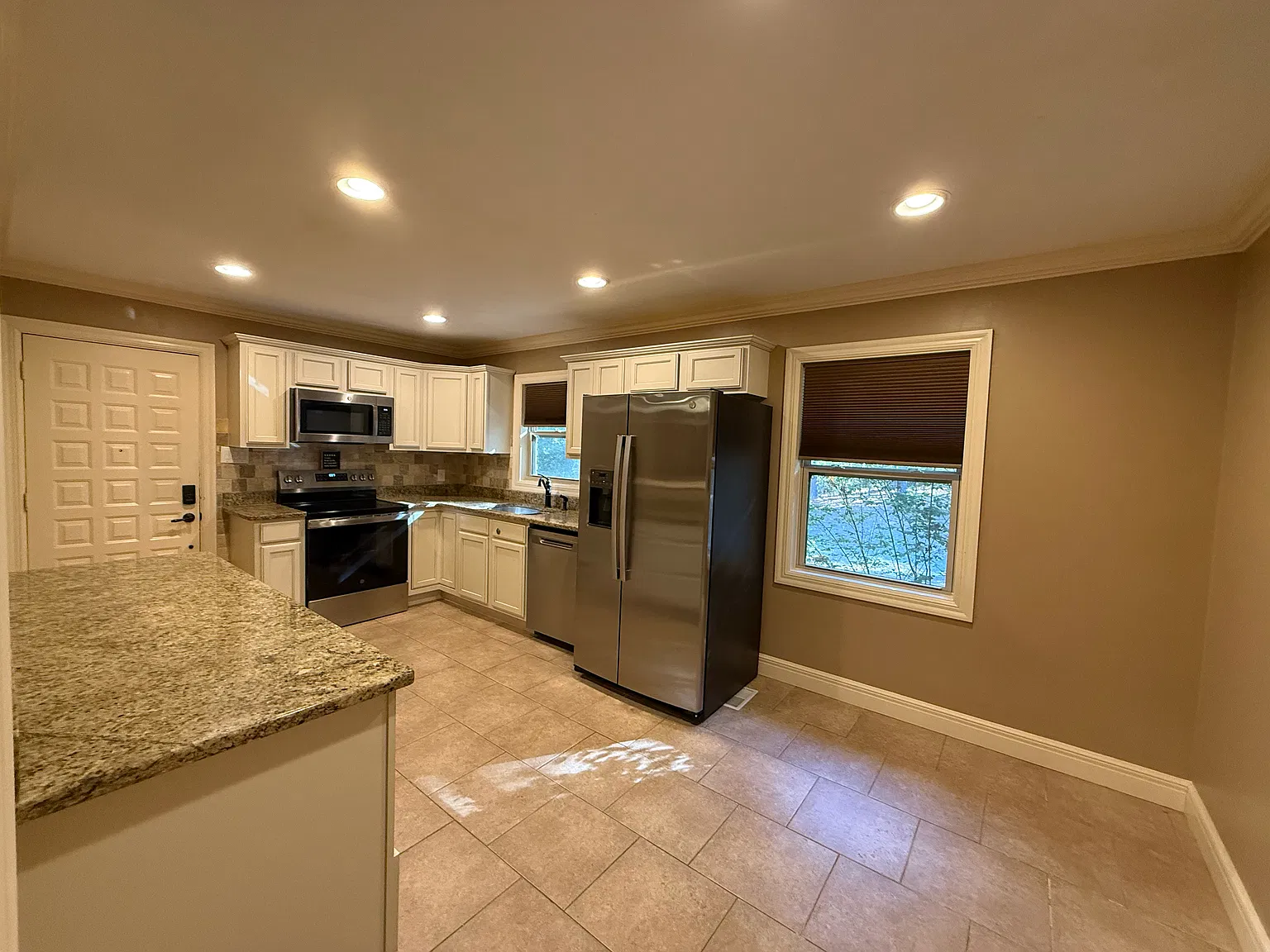 3 bed, 1700 sqft, $1,750 — Photo 4