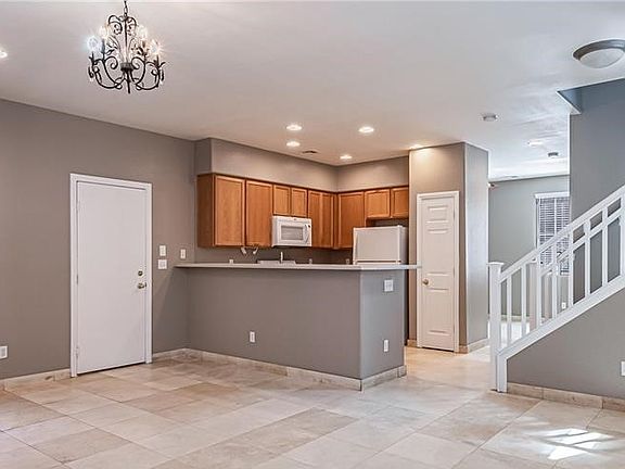 5th image of 9813 Spinnaker Creek Ave
