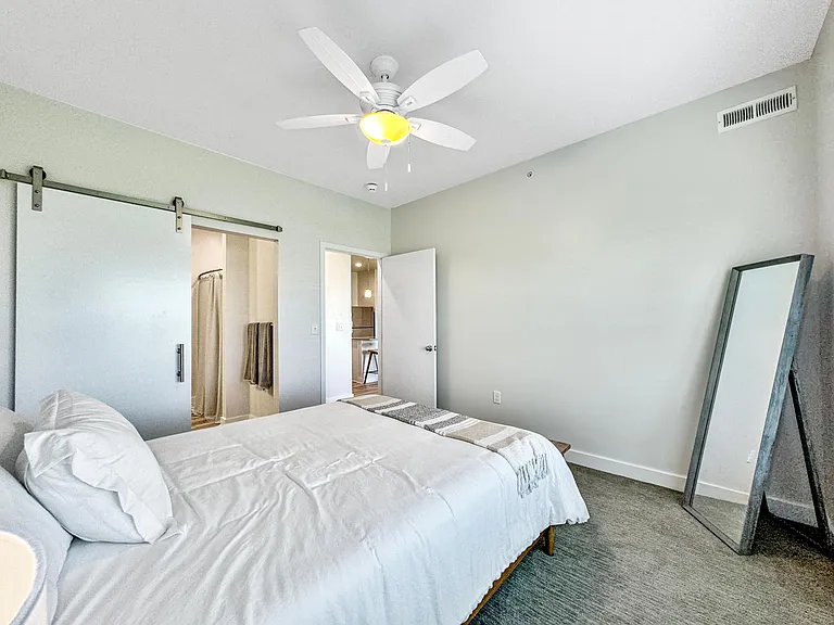 Stratford Pointe — Photo 12