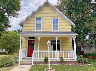 312 S Main St, Inman, KS 67546