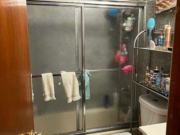 5th image of 14733 Elm Ave Floor 1