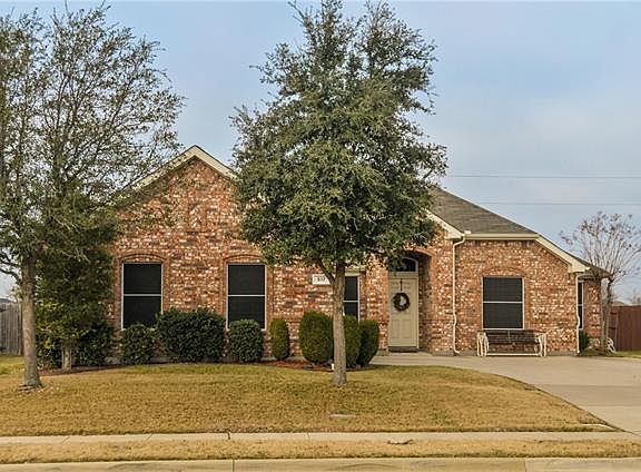 2nd image of 517 Branchwood Dr