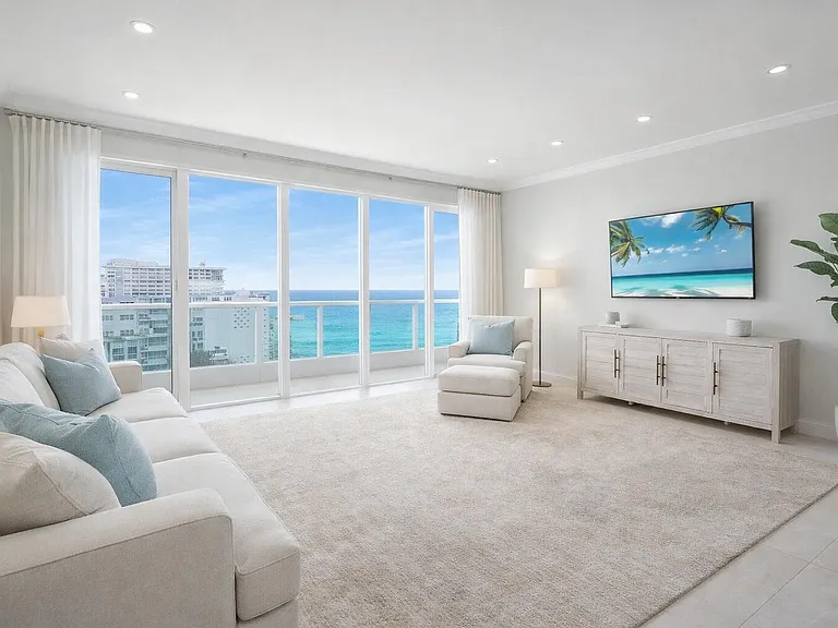 3550 Galt Ocean Dr #2010 — Photo 2