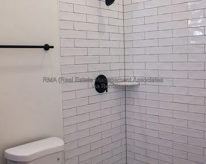 4 Zebulon St #2B — Photo 10