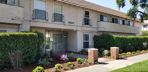 1st image of 13850 Victory Blvd #220