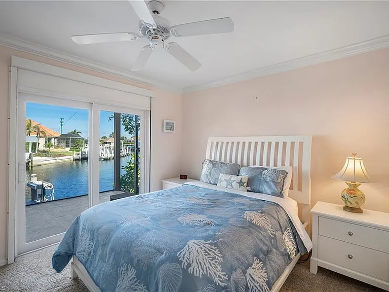 409 Waterleaf Ct — Photo 12